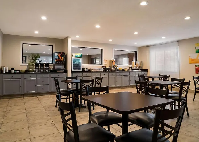 Quality Inn Grand Blanc - Flint South