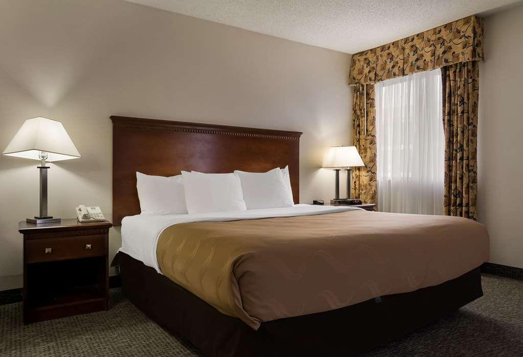 Inn Quality - Flint South 2*