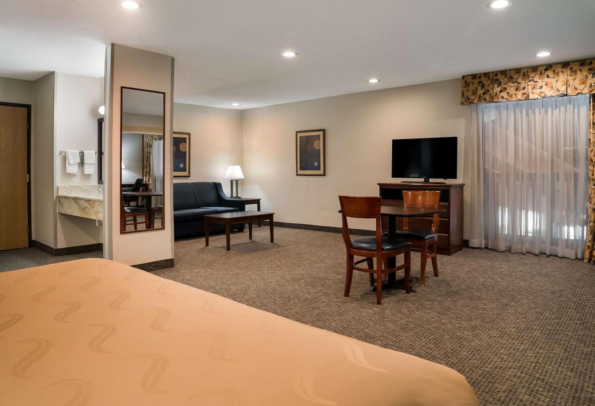 Quality - Flint South Inn