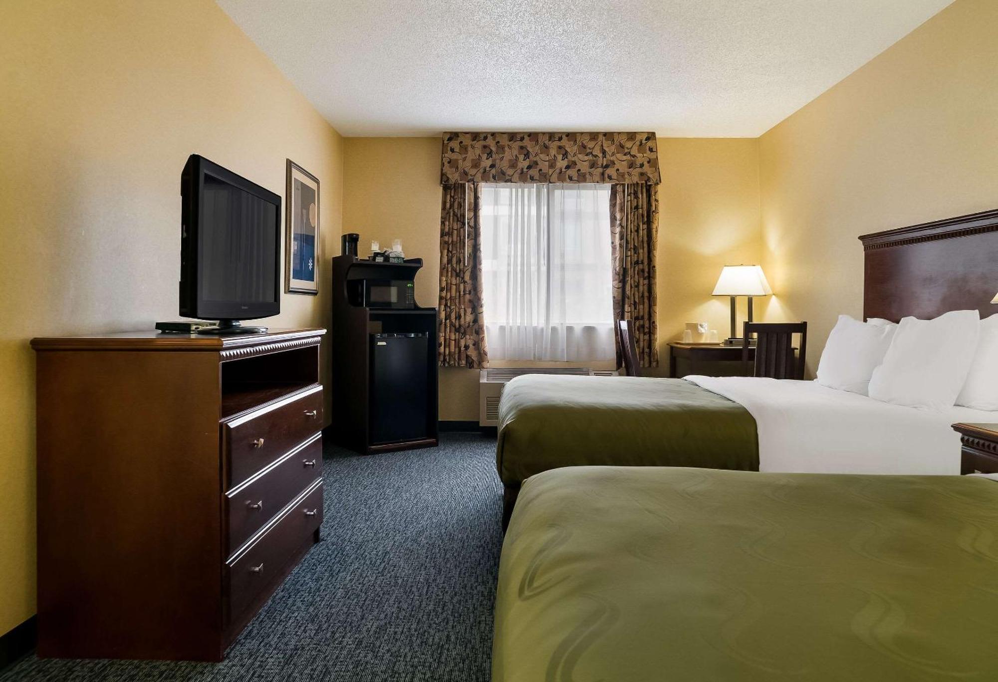 Quality - Flint South Inn 2*