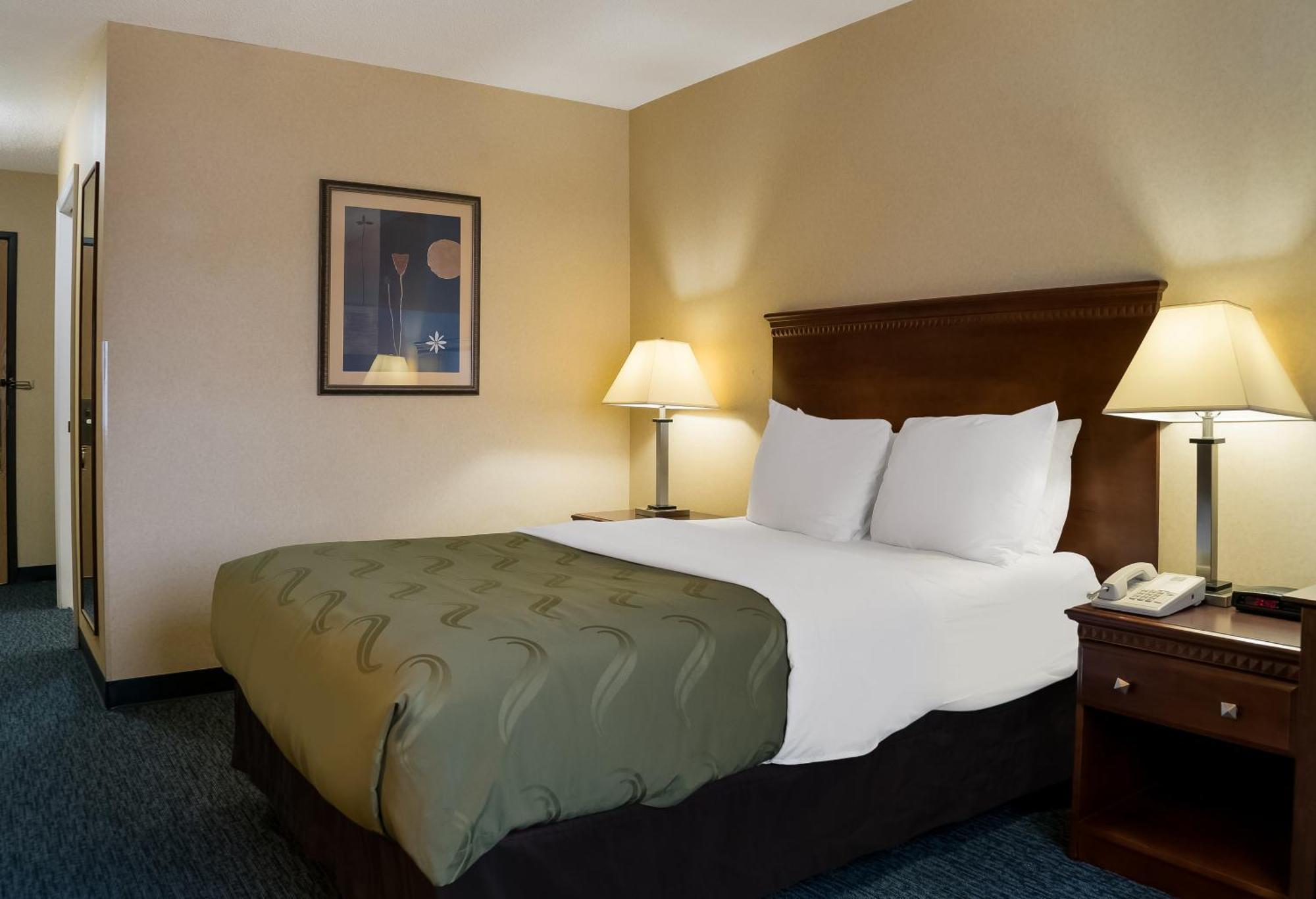 Quality - Flint South Inn Grand Blanc