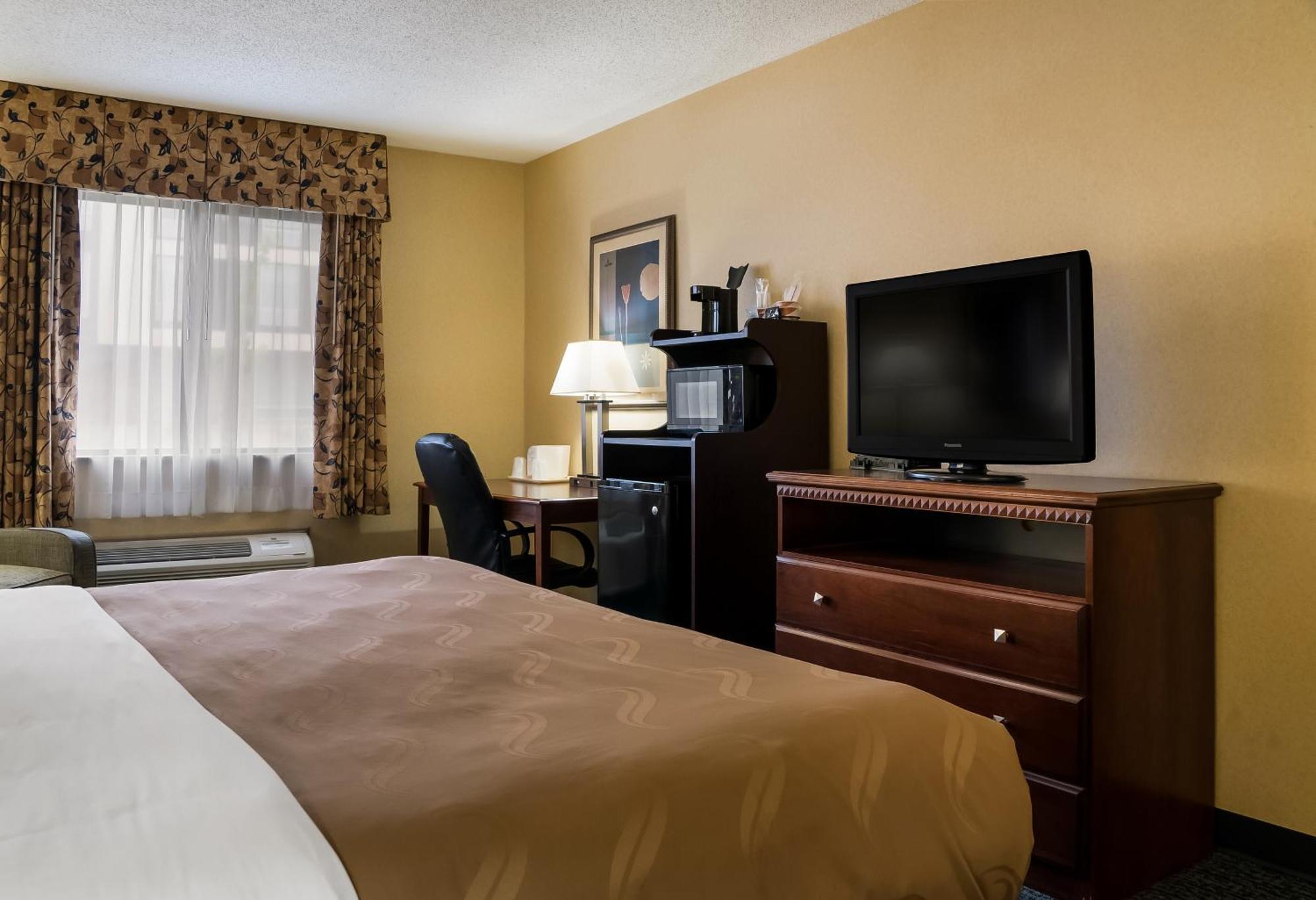 Quality - Flint South Inn Grand Blanc