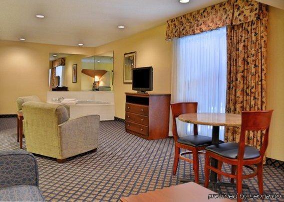 Quality - Flint South Inn 2*